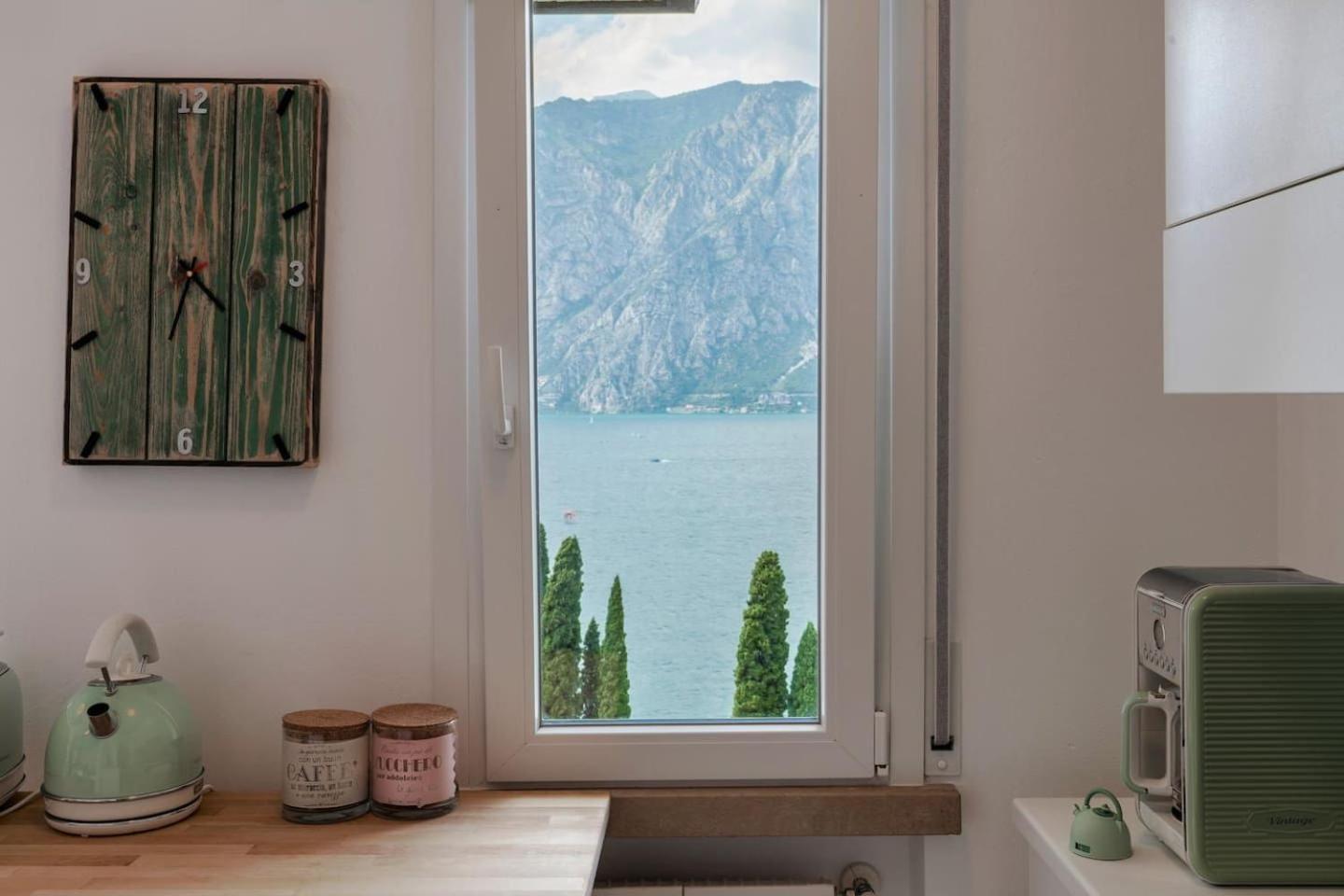 Finestra Sul Lago Malcesine Apt Riva 外观 照片
