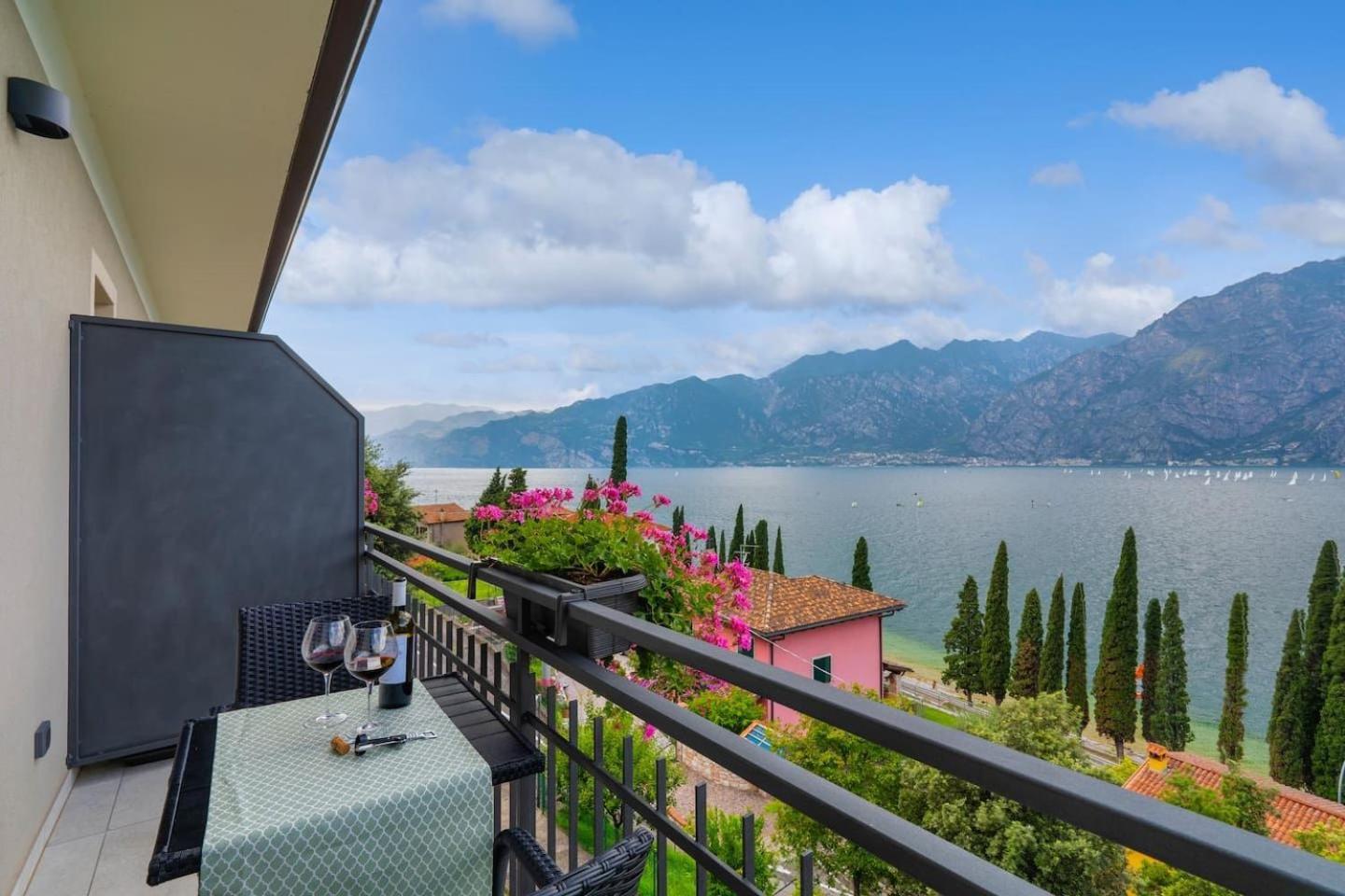Finestra Sul Lago Malcesine Apt Riva 外观 照片